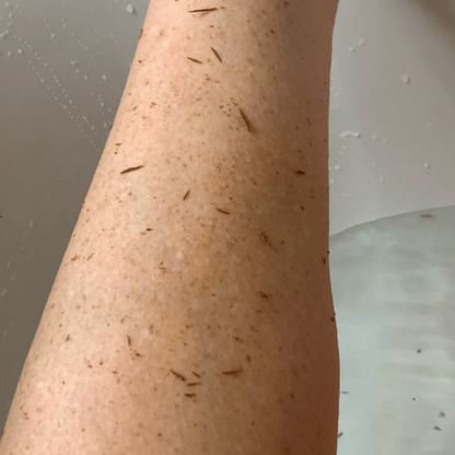 100% Silk Deep Exfoliating Glove